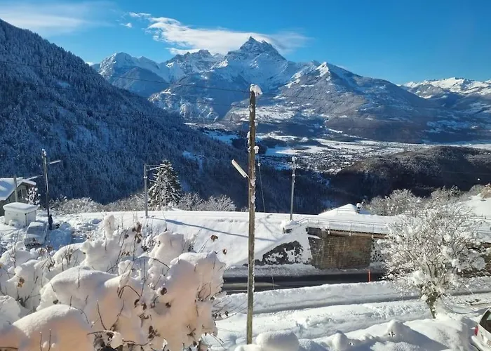 Un Sejour Plein De Charme Aux Posses! グリオン