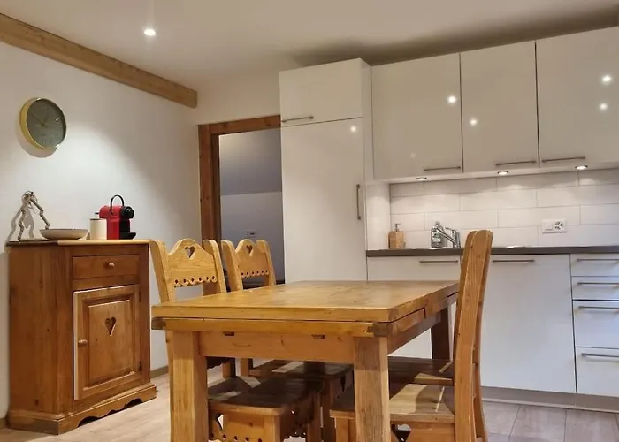 Un Sejour Plein De Charme Aux Posses! グリオン